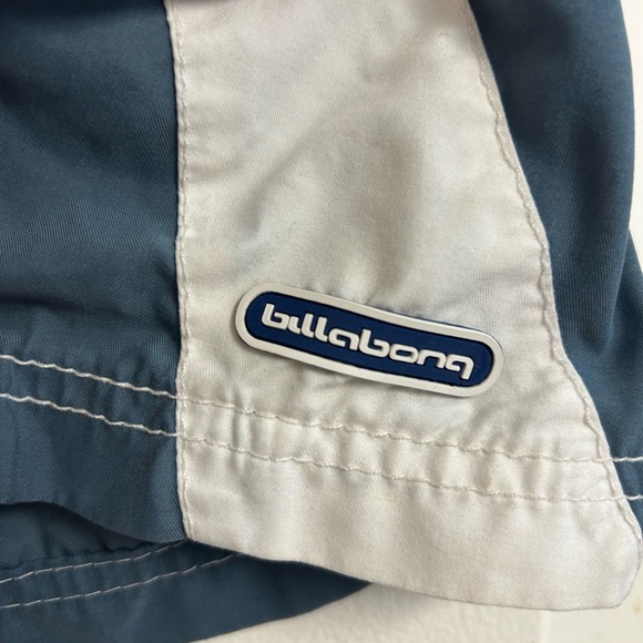 Billabong Blue and White Board Shorts Quick-Drying Swimwear - Picture 3 of 8